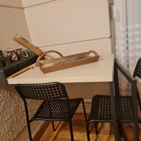 Garden Center Apartment 诺威萨 客房 照片